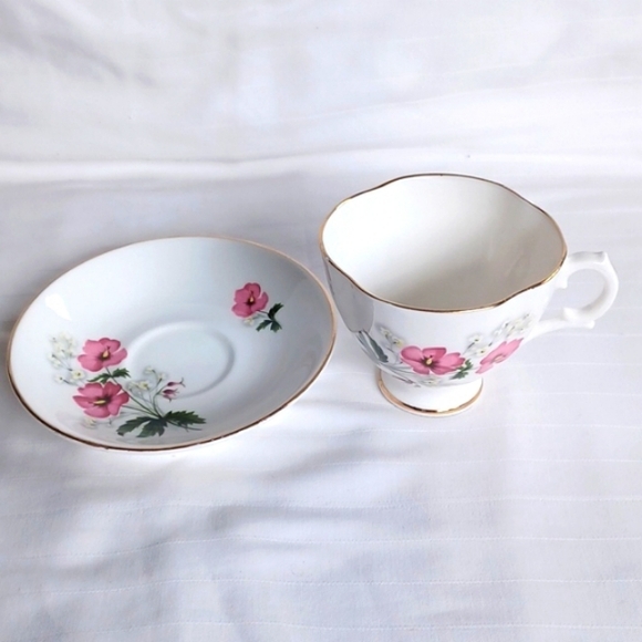 Vintage Royal Stuart Spencer Stevenson England Bone China Cup & Saucer - Picture 2 of 12
